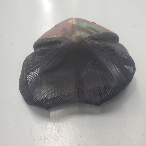 Ivar's Sports Bar Baton Rouge, LA Ball Cap - Picture 3 of 6